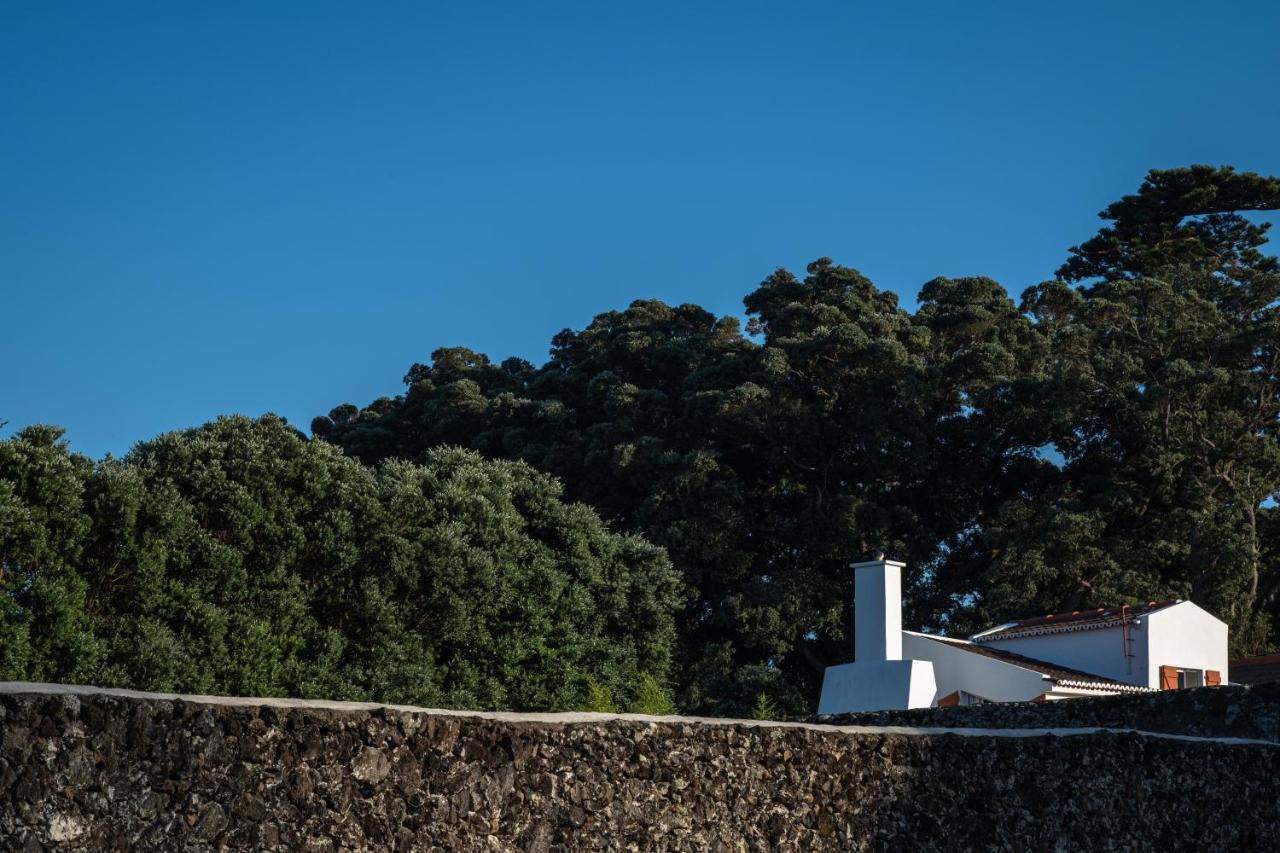 Entre Muros - Turismo Rural - Casa Com Jardim E Acesso Direto Ao Mar Ribeira Grande Exterior photo